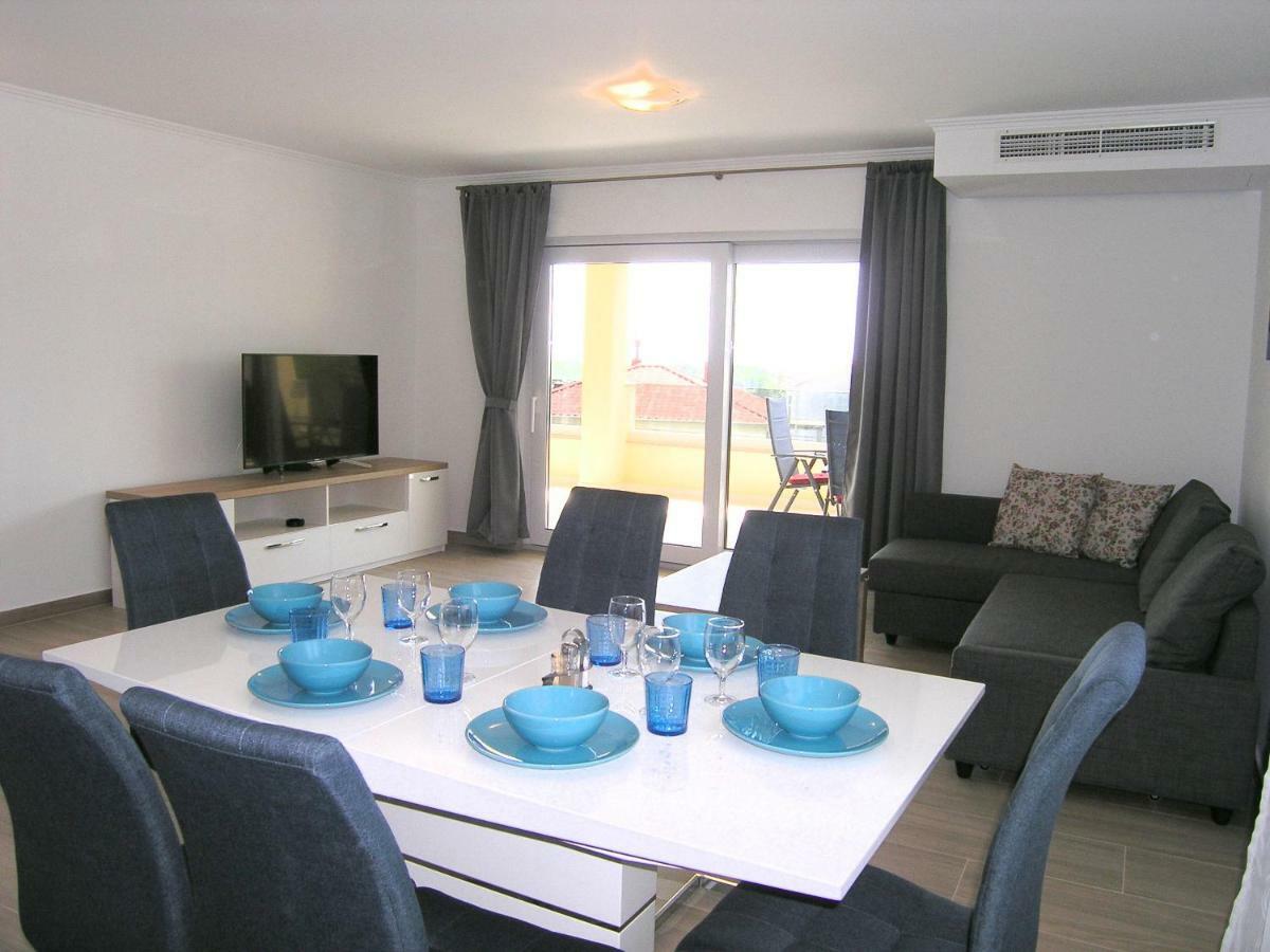 Apartmani Krajinovic Крк Экстерьер фото