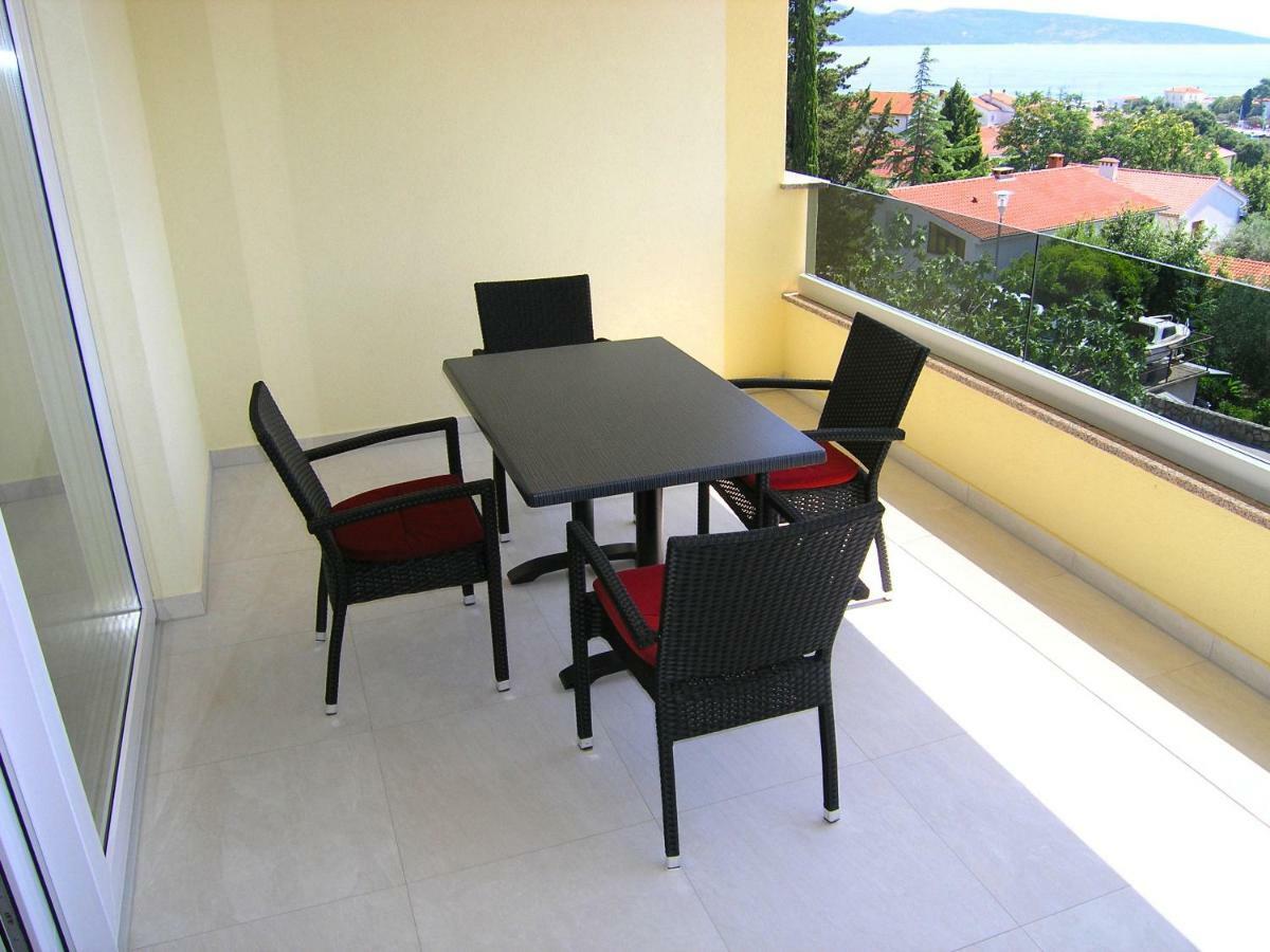 Apartmani Krajinovic Крк Экстерьер фото